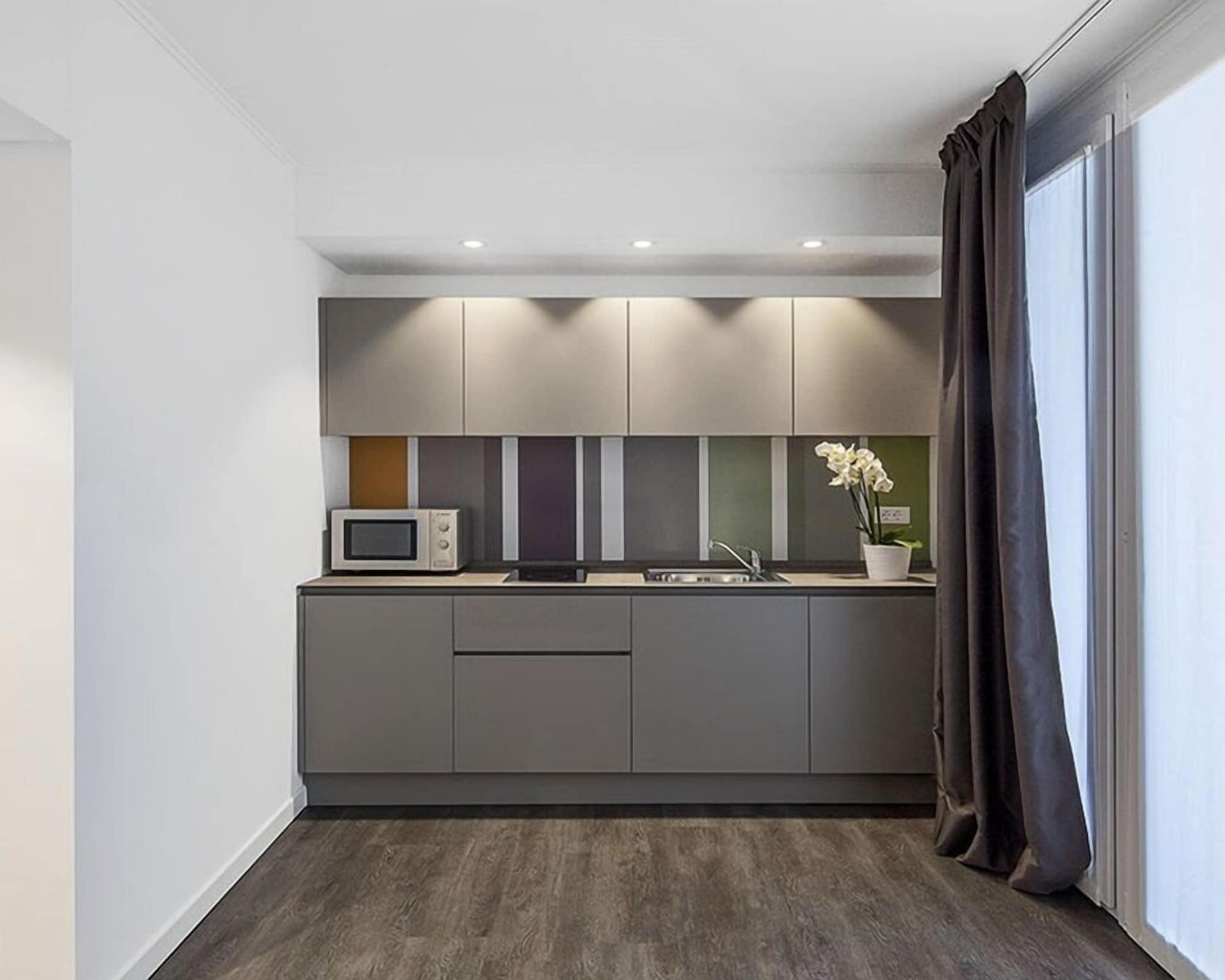 Hotel Studio Inn Centrale & Milano Urban Padel Exteriör bild