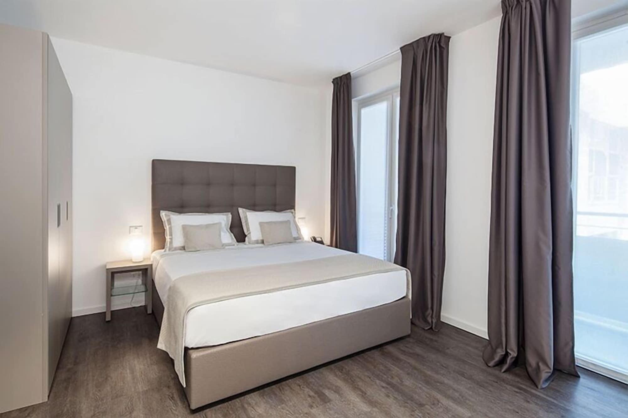 Hotel Studio Inn Centrale & Milano Urban Padel Exteriör bild