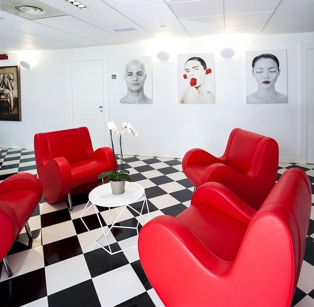 Hotel Studio Inn Centrale & Milano Urban Padel Exteriör bild
