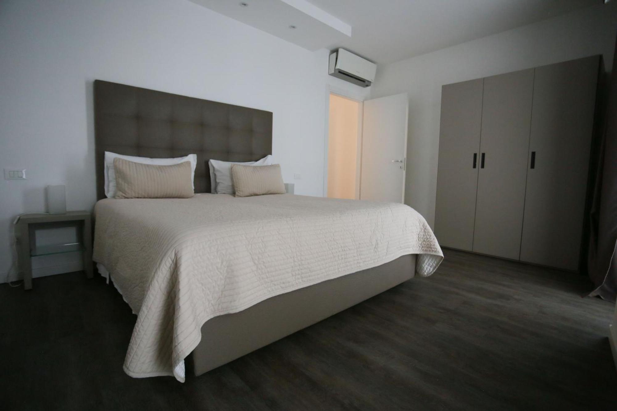 Hotel Studio Inn Centrale & Milano Urban Padel Exteriör bild