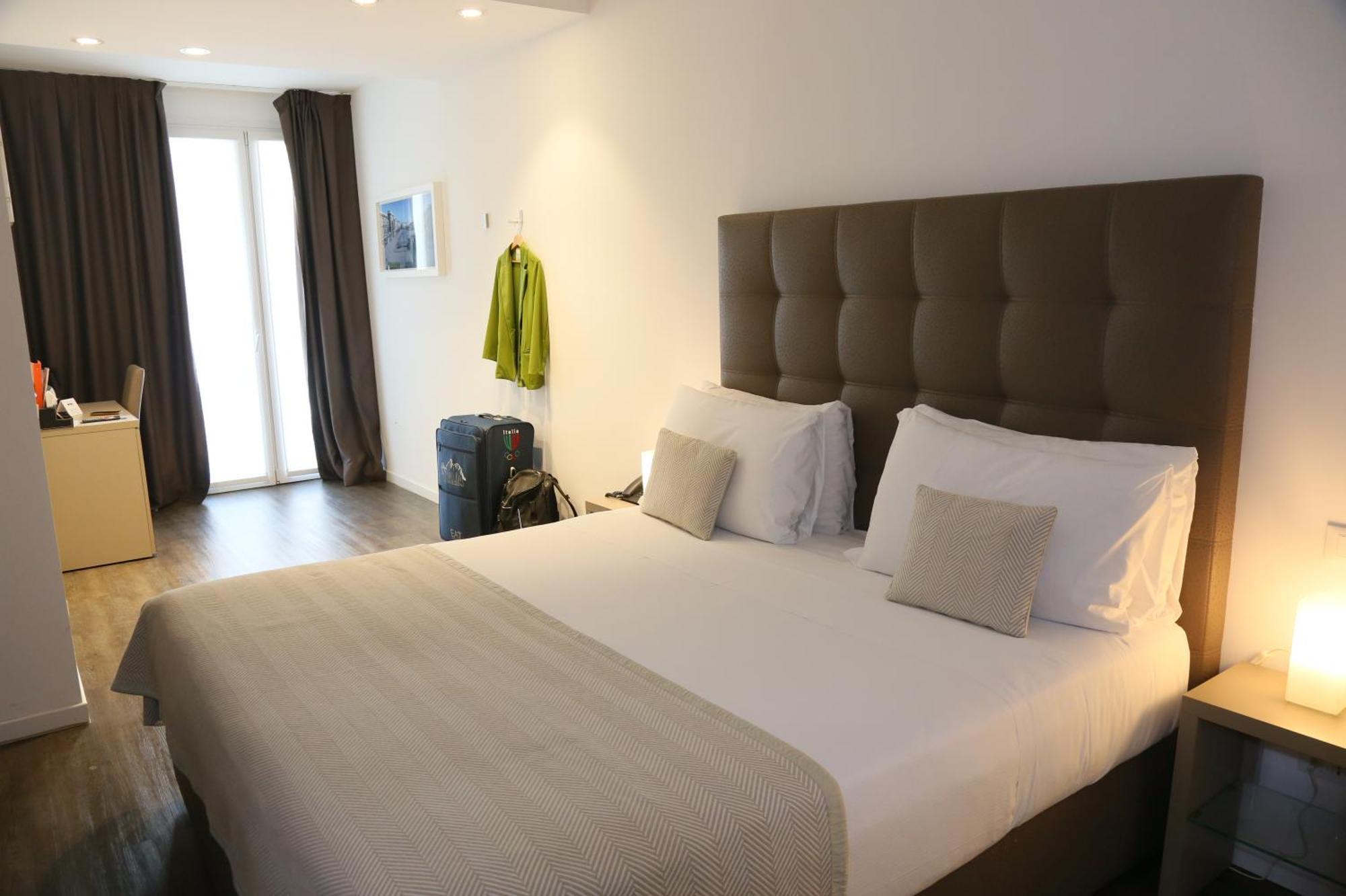 Hotel Studio Inn Centrale & Milano Urban Padel Exteriör bild